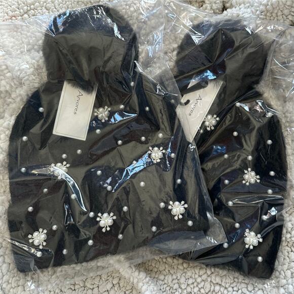 NWT! Black Pearl Bling One Size Fits Most Women’s Pom Pom Knit Beanie (K0077) - Picture 2 of 10